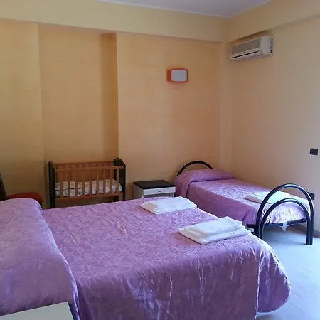 Roccabianca فندق جويوزا ماريا