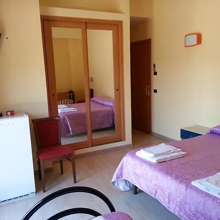 Roccabianca جويوزا ماريا
